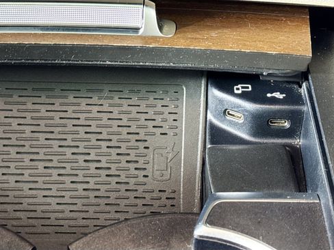 Used 2020 Mercedes-Benz GLS 580 4MATIC image 18