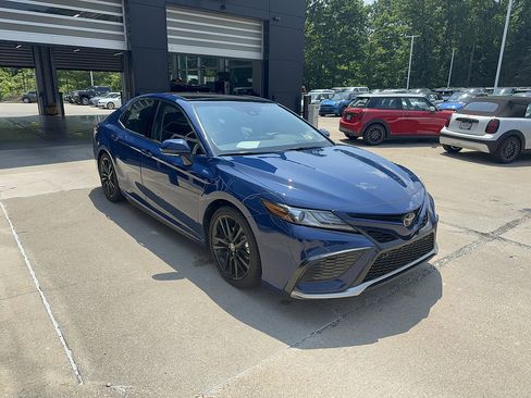 Used 2024 Toyota Camry XSE w/ Navigation Package FWD image 2
