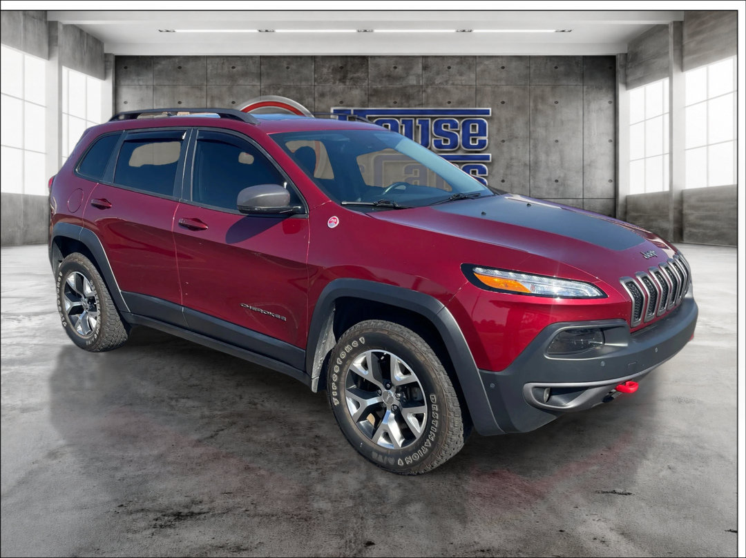Used 2016 Jeep Cherokee Trailhawk w/ Comfort/Convenience Group AWD/4WD image 3