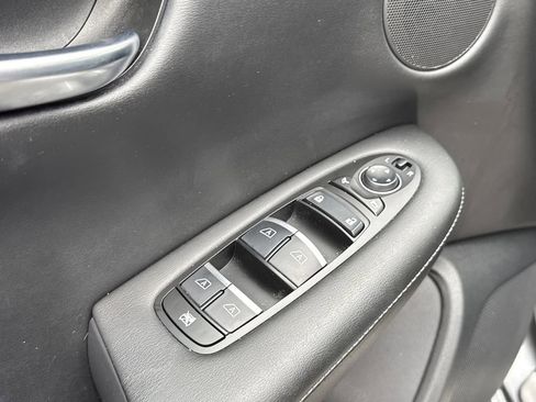 Used 2022 INFINITI QX50 Luxe w/ Appearance Package image 26