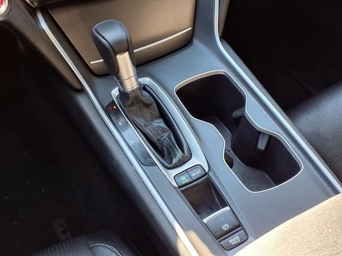 Used 2018 Honda Accord Sport image 22