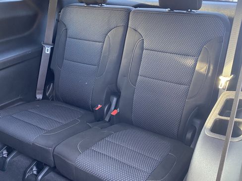 Used 2021 GMC Acadia SLE image 21