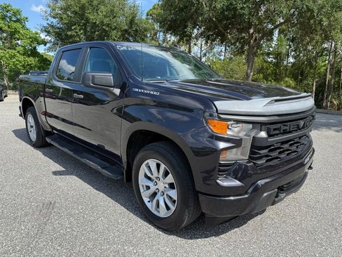 Used 2023 Chevrolet Silverado 1500 Custom RWD image 3