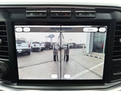 Used 2024 Ford F450 Platinum w/ FX4 Off-Road Package image 31