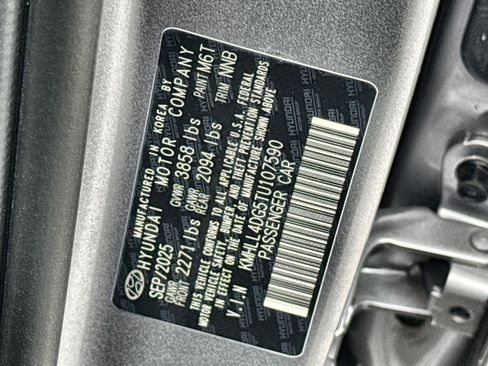 New 2026 Hyundai Elantra SE image 27