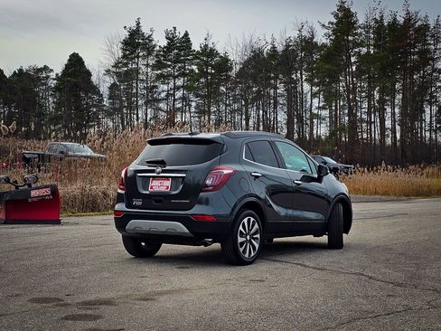 Used 2018 Buick Encore Preferred image 4