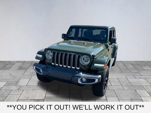 Used 2021 Jeep Wrangler Unlimited Sahara w/ Cold Weather Group AWD/4WD image 3