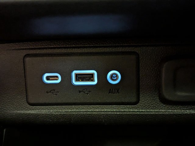 Used 2021 Buick Encore GX Select AWD/4WD image 22