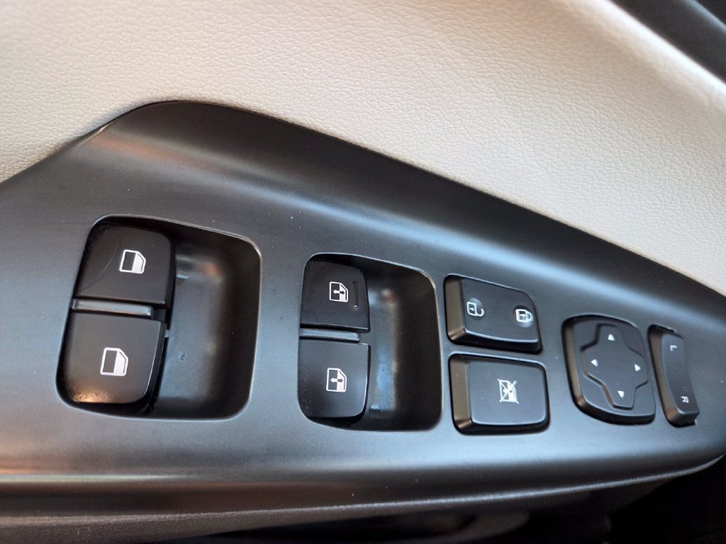 Used 2023 Hyundai Kona SEL w/ Cargo Package FWD image 20
