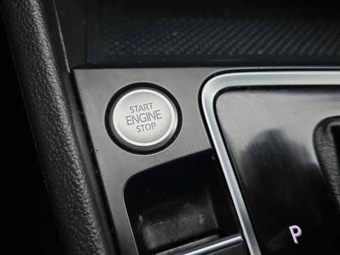 Used 2021 Volkswagen Jetta SEL image 28