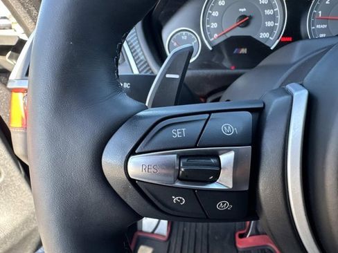 Used 2019 BMW M4 Convertible w/ Competition Package image 23