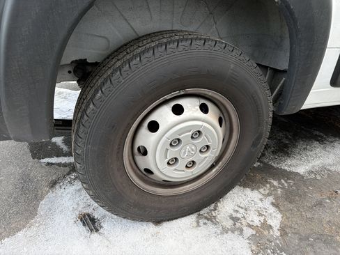 Used 2023 RAM ProMaster 2500 image 10