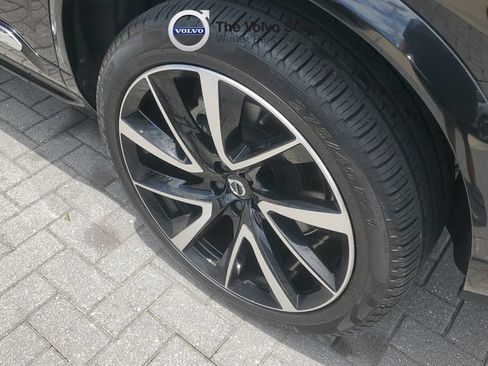 Certified 2023 Volvo XC90 B6 Plus w/ Protection Package Premier AWD/4WD image 6