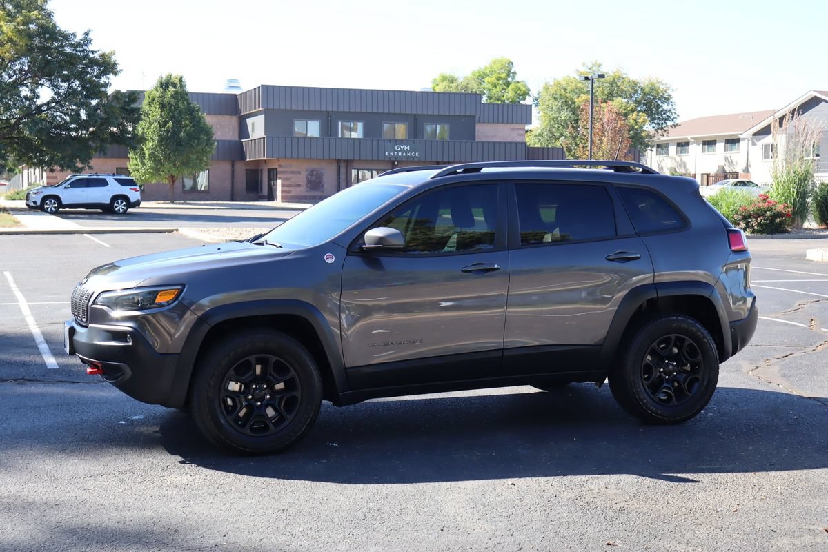 Used 2020 Jeep Cherokee Trailhawk w/ Technology Group AWD/4WD image 10