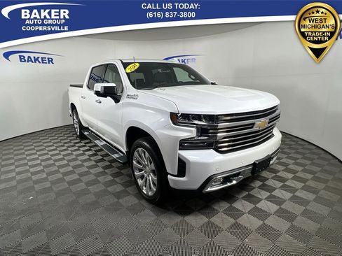 Used 2021 Chevrolet Silverado 1500 High Country w/ Technology Package image 2
