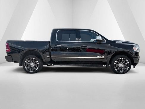 Used 2022 RAM 1500 Limited w/ Body-Colour Bumper Group AWD/4WD image 8