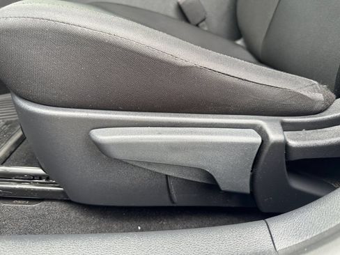 Used 2025 Nissan Sentra S FWD image 28