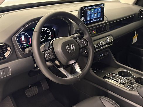 New 2025 Honda Pilot EX-L image 19