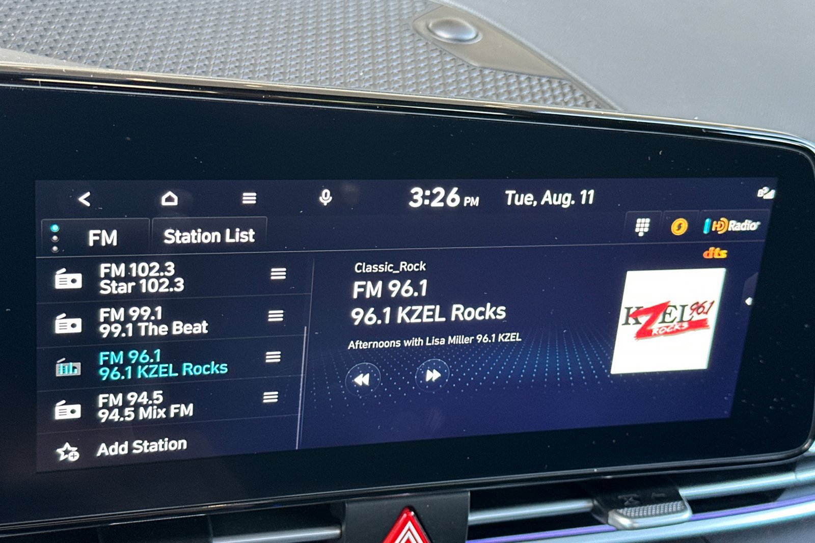 Used 2024 Hyundai Elantra SEL FWD image 18