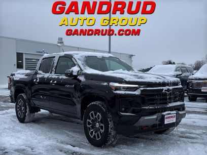 Used 2024 Chevrolet Colorado Z71 w/ Z71 Convenience Package 2