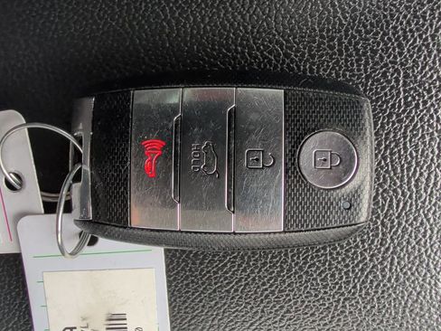 Used 2019 Kia Niro LX FWD image 18