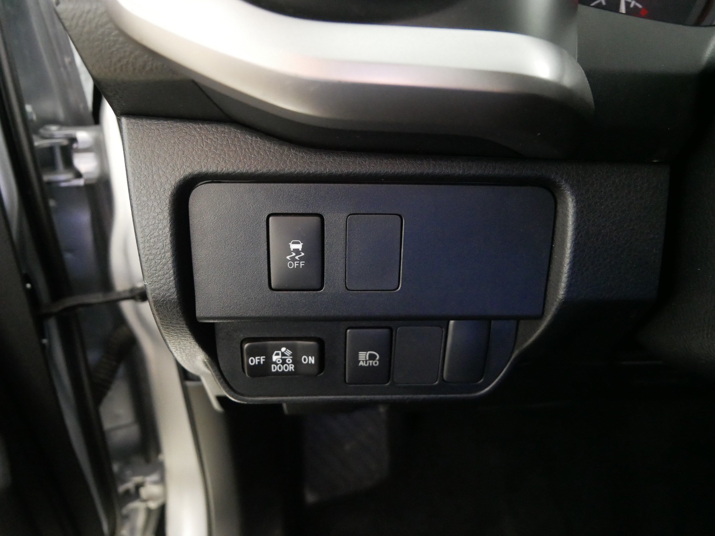 Used 2023 Toyota Tacoma SR5 w/ Technology Package AWD/4WD image 26