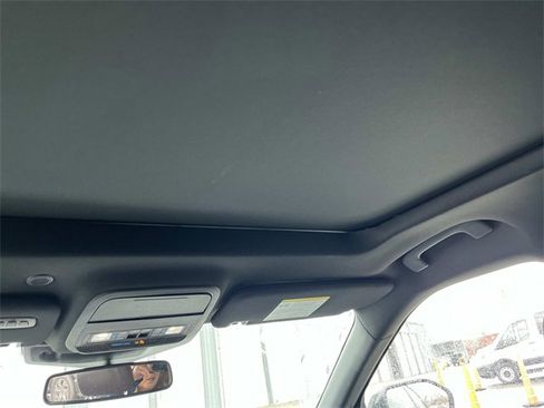 Used 2021 Ford Explorer Platinum w/ Equipment Group 601A image 14