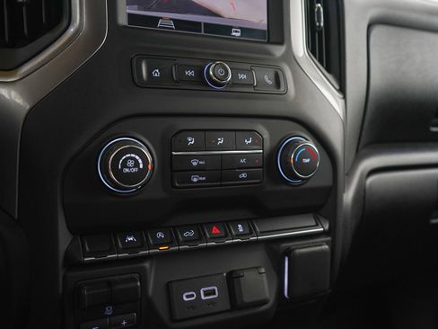 Used 2024 Chevrolet Silverado 1500 Custom w/ Turbomax Blackout Package AWD/4WD image 22