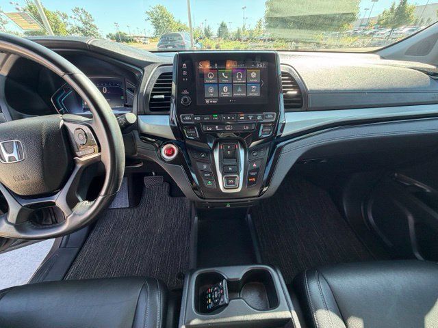 Used 2023 Honda Odyssey Touring image 25