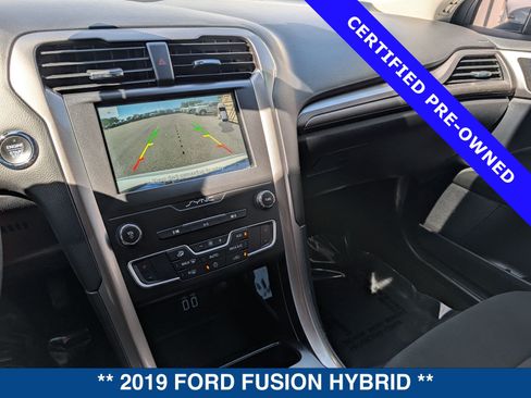 Certified 2019 Ford Fusion SE FWD image 30