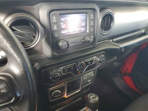Used 2020 Jeep Wrangler Unlimited Sport image 18