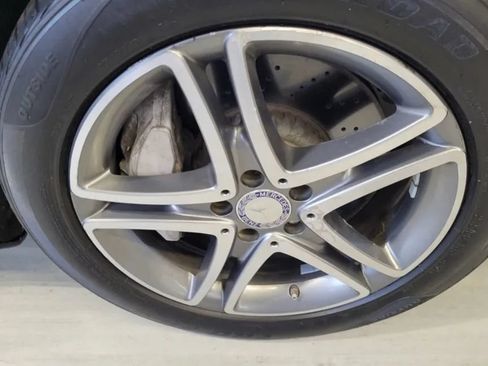 Used 2017 Mercedes-Benz S 550 4MATIC Sedan w/ Premium Package image 14