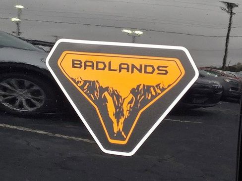 Certified 2025 Ford Bronco Badlands image 31