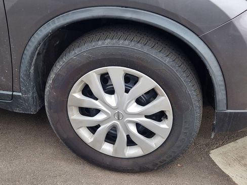 Used 2019 Nissan Rogue S AWD/4WD image 12
