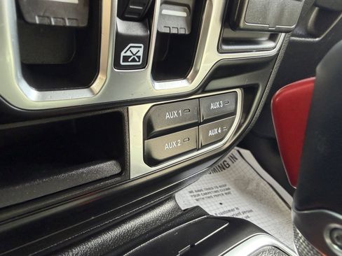 Used 2022 Jeep Wrangler Unlimited Sahara image 42