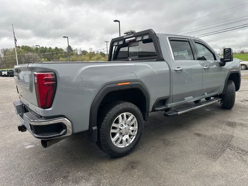Used 2024 GMC Sierra 2500 SLT w/ SLT Premium Package AWD/4WD image 5
