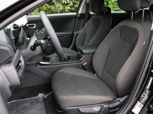 New 2026 Kia K4 FWD image 16
