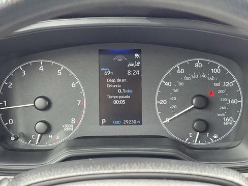 Used 2024 Toyota Corolla Cross L image 11