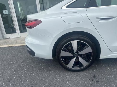 Used 2025 Audi A5 2.0T Premium Plus w/ Premium Plus AWD/4WD image 6