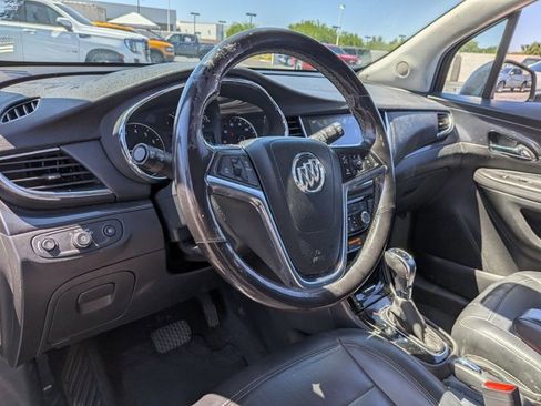 Used 2019 Buick Encore Essence FWD image 9