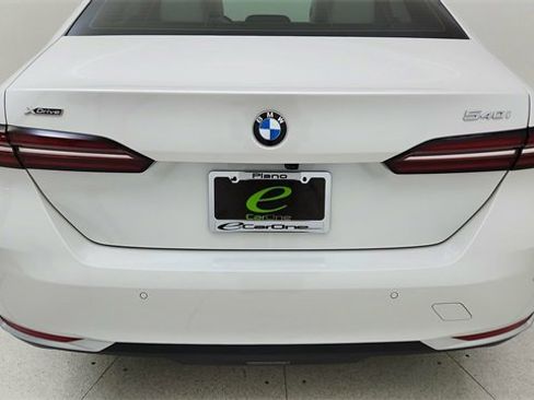 Used 2026 BMW 540i xDrive image 11