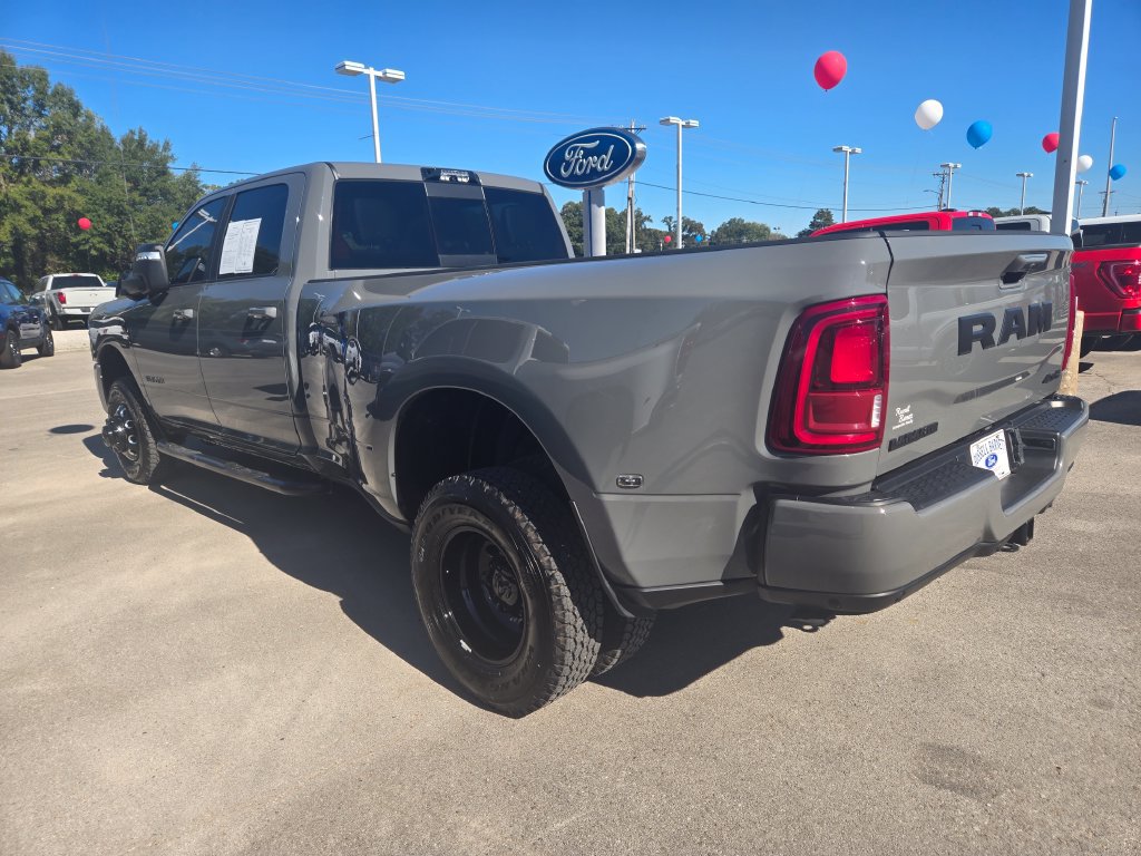 Used 2026 RAM 3500 Laramie w/ Night Edition AWD/4WD image 3