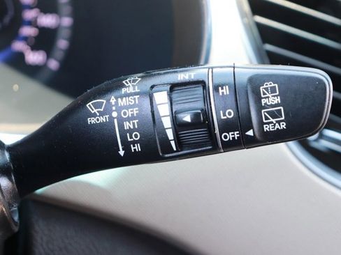 Used 2016 Hyundai Santa Fe Limited w/ Option Group 04 FWD image 26