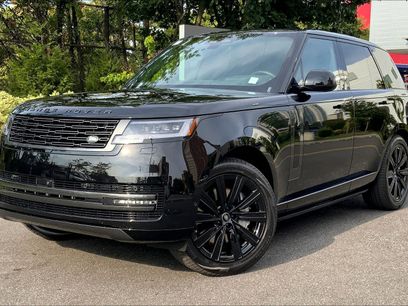 New 2025 Land Rover Range Rover SE