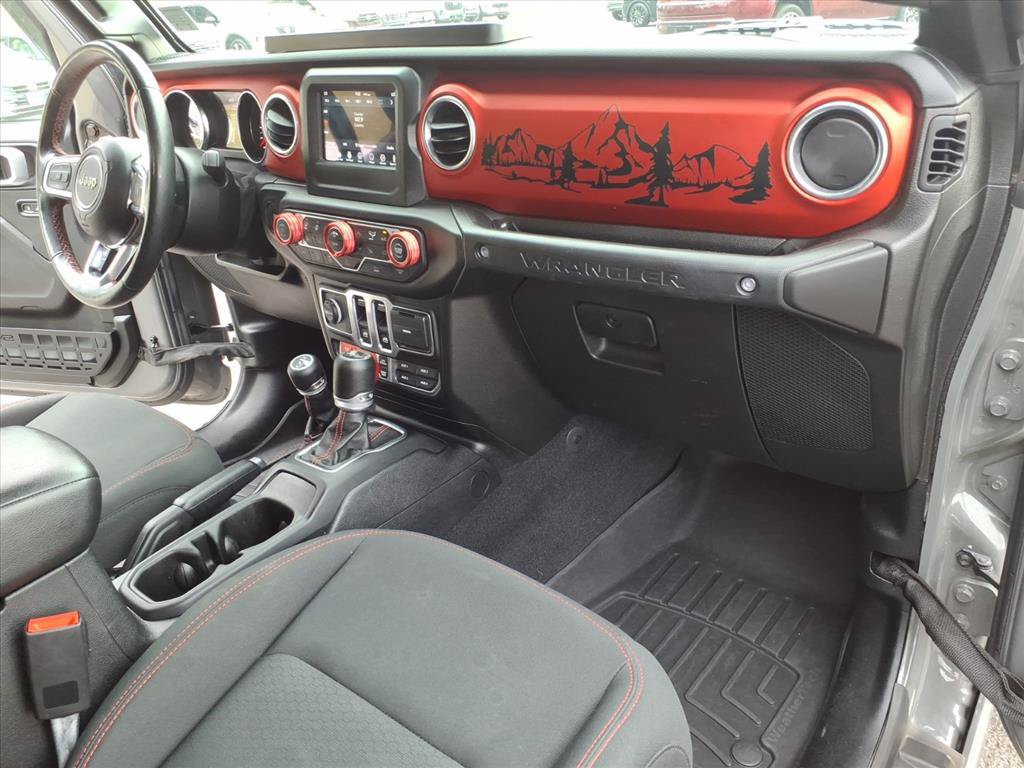 Used 2021 Jeep Wrangler Rubicon w/ Steel Bumper Group AWD/4WD image 16