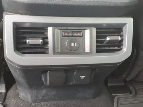 Used 2024 Ford F450 Lariat w/ FX4 Off-Road Package image 19