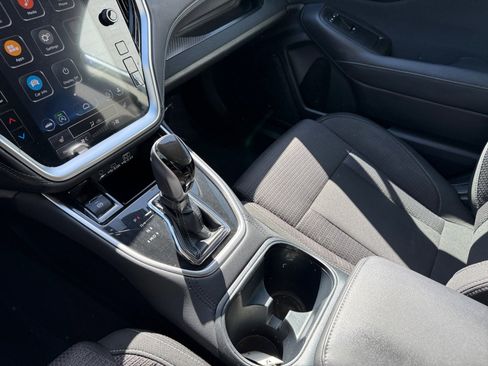 Used 2024 Subaru Outback Premium image 13