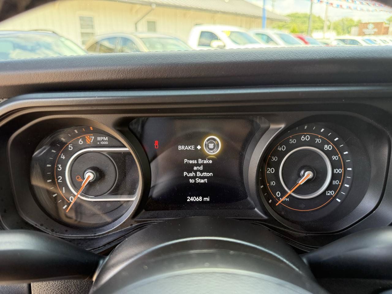Used 2026 Jeep Gladiator Mojave AWD/4WD image 13