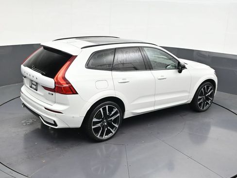 Used 2024 Volvo XC60 B5 Ultimate AWD/4WD image 19