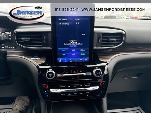 Used 2023 Ford Explorer Limited w/ Limited Technology Package image 22